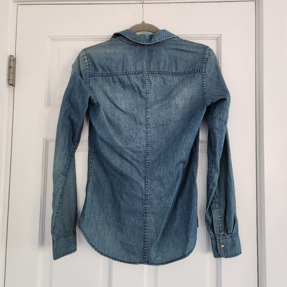 Uniqlo Jean shirt XS - Picture 2 of 4